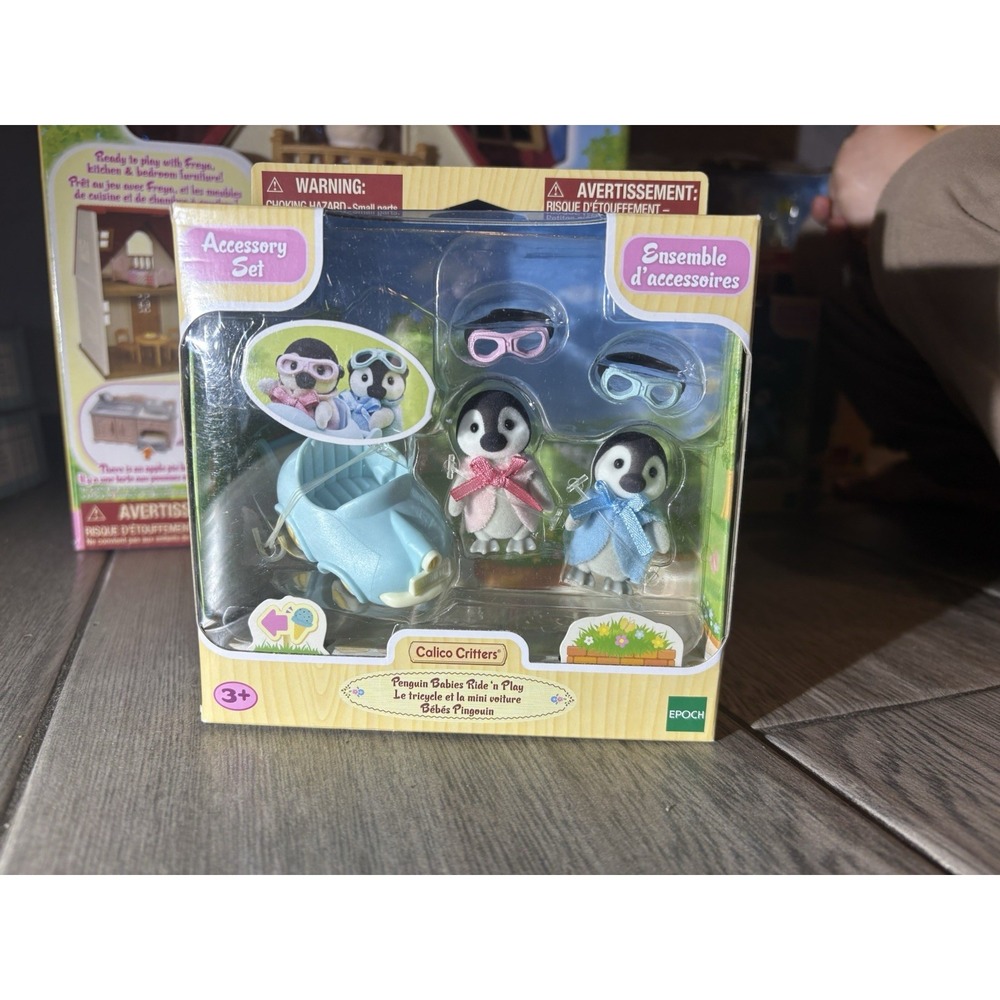 Calico Critters Penguin Babies Ride N Play
